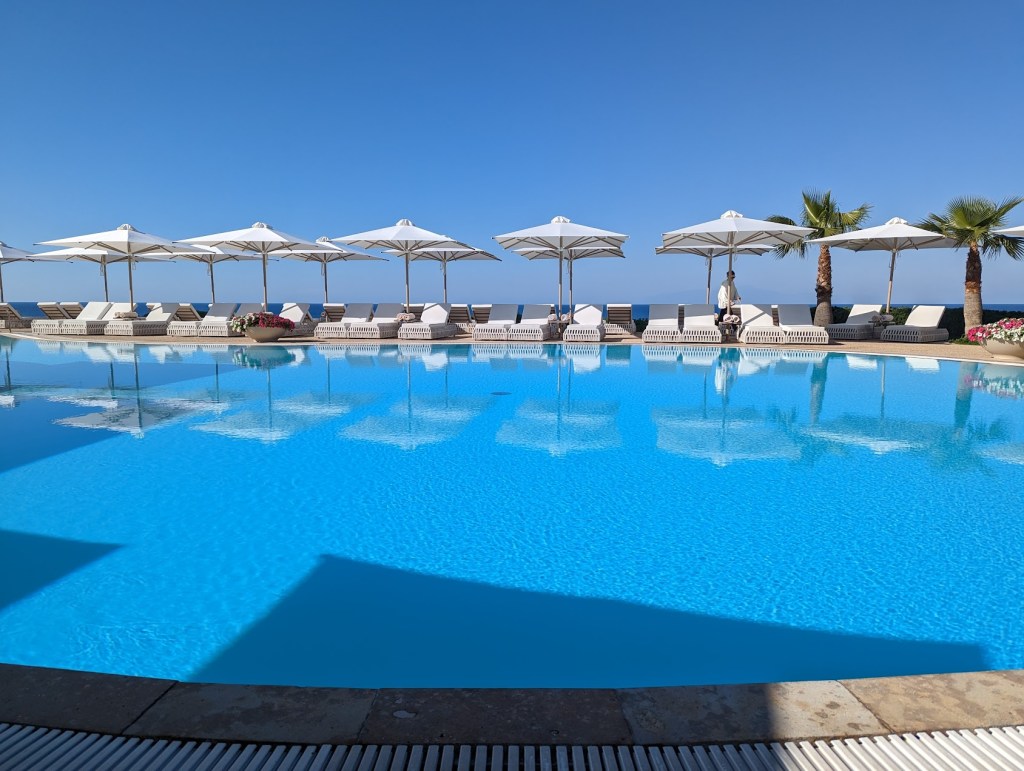 Seaside Serenity at Ikos Oceania: A Refined Escape on the Aegean&nbsp;Coast